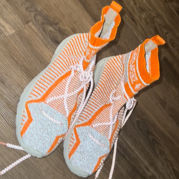 SIA Somewhere In America Runner Sneakers - Picture 7 of 8